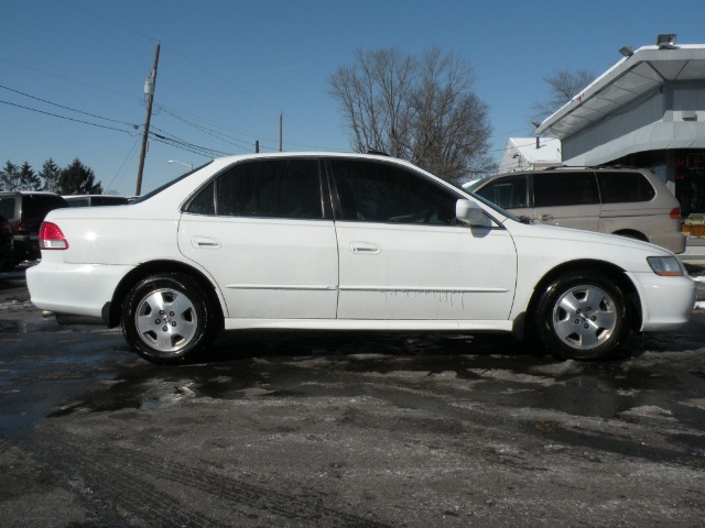 Honda Accord 2001 photo 2