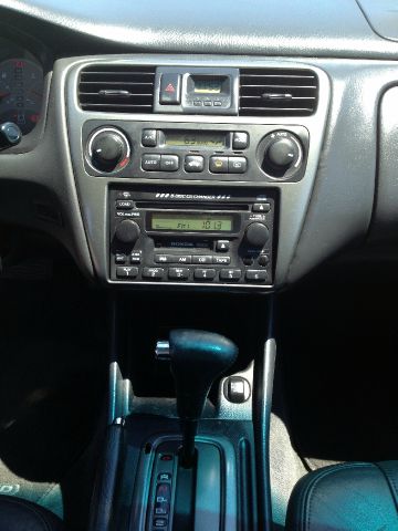 Honda Accord 2001 photo 3