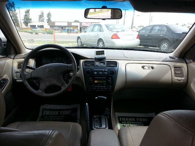 Honda Accord 2001 photo 1