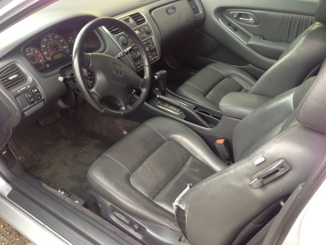 Honda Accord 2001 photo 2