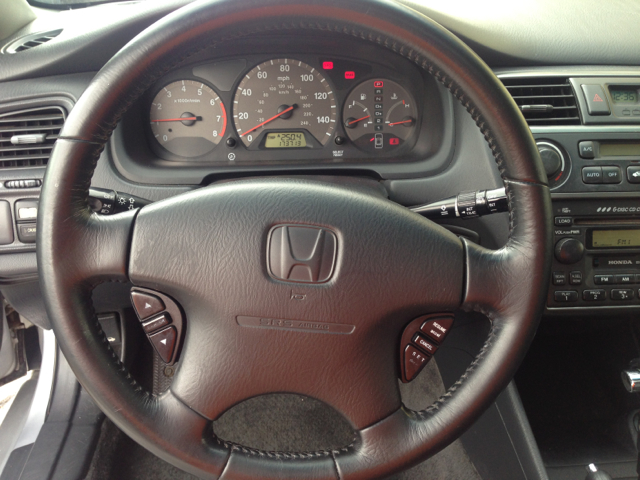 Honda Accord 2001 photo 3
