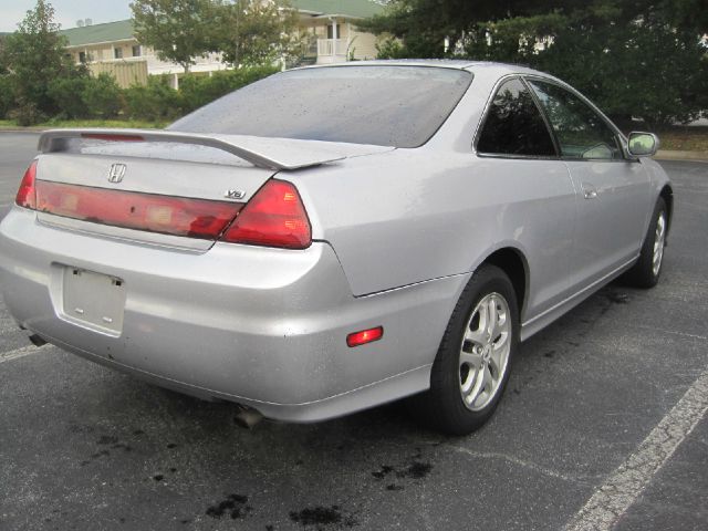 Honda Accord 2001 photo 4