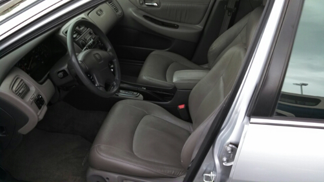 Honda Accord 2001 photo 1