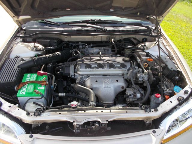 Honda Accord 2001 photo 1