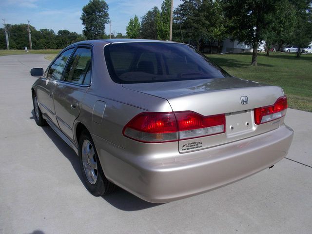 Honda Accord 2001 photo 2