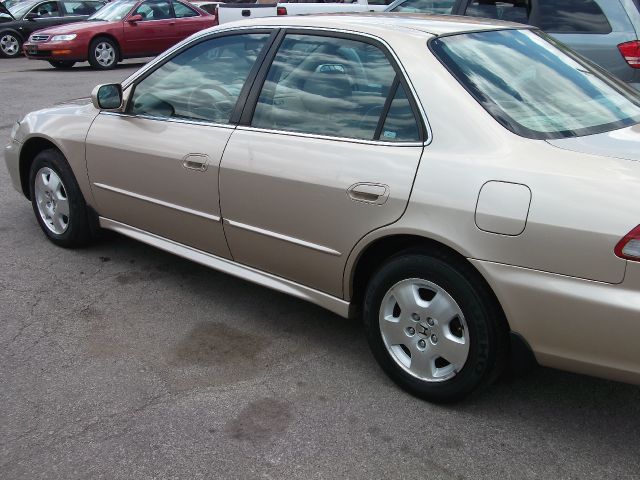 Honda Accord 2001 photo 6