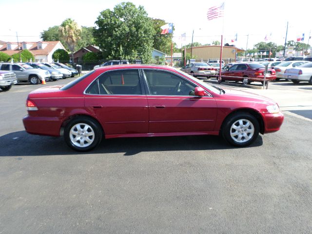 Honda Accord 2001 photo 2