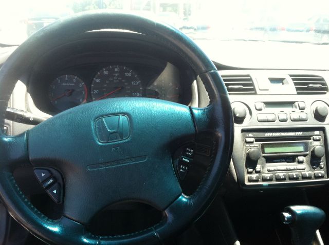 Honda Accord 2001 photo 4