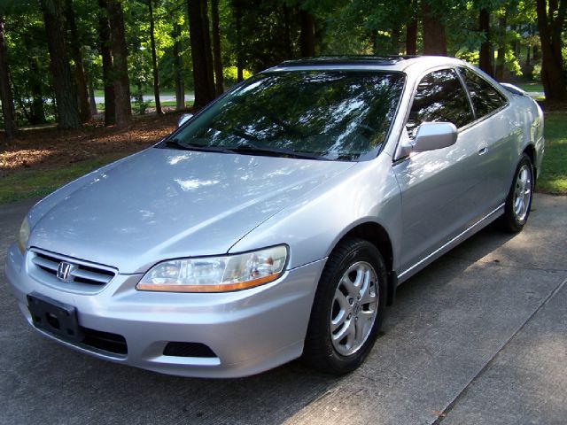 Honda Accord 2002 photo 1