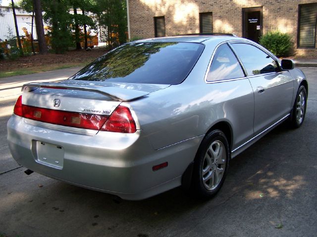 Honda Accord 2002 photo 3