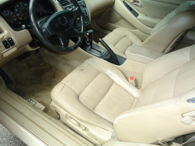 Honda Accord 2002 photo 6