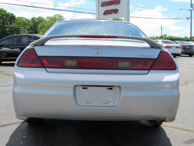 Honda Accord 2002 photo 7