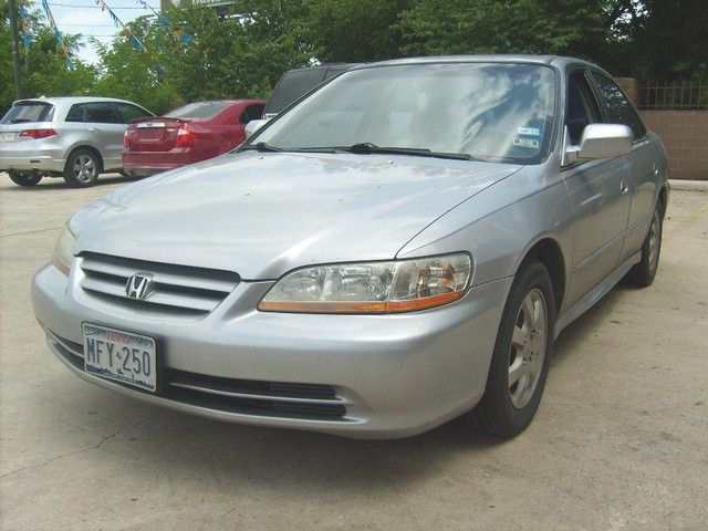 Honda Accord 2002 photo 2