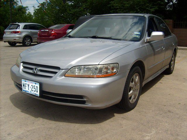 Honda Accord 2002 photo 4