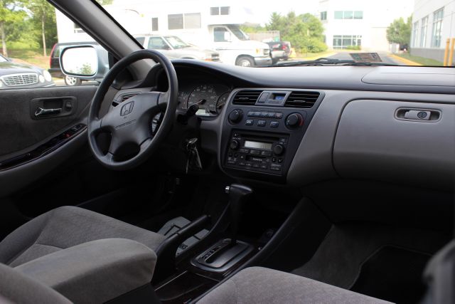 Honda Accord 2002 photo 10