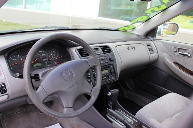 Honda Accord 2002 photo 3