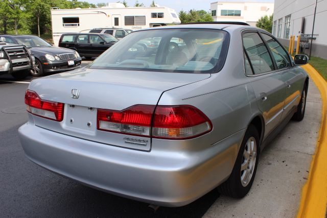 Honda Accord 2002 photo 4