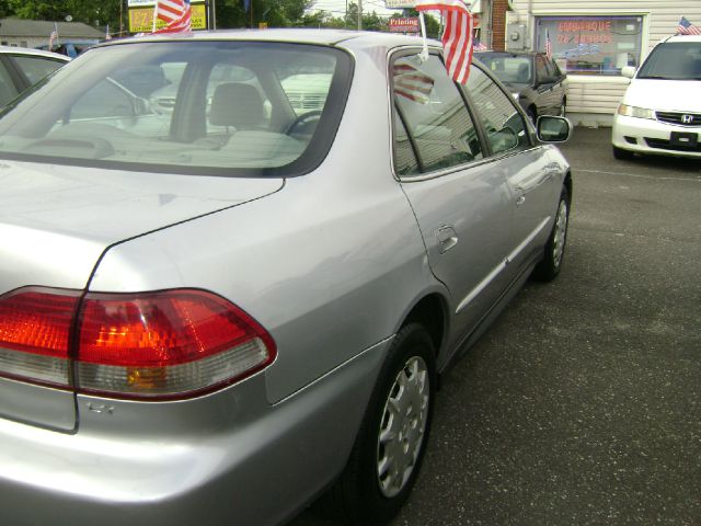 Honda Accord 2002 photo 1