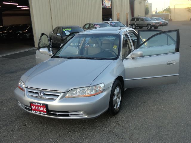 Honda Accord 2002 photo 9