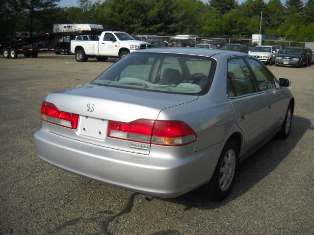 Honda Accord 2002 photo 4