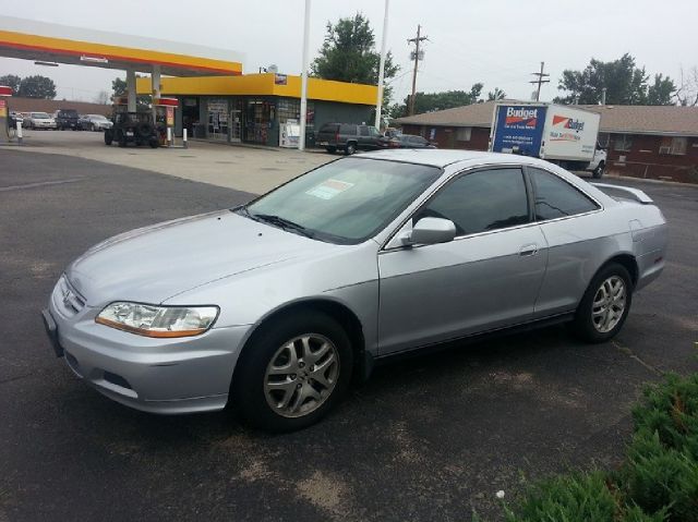 Honda Accord 2002 photo 2