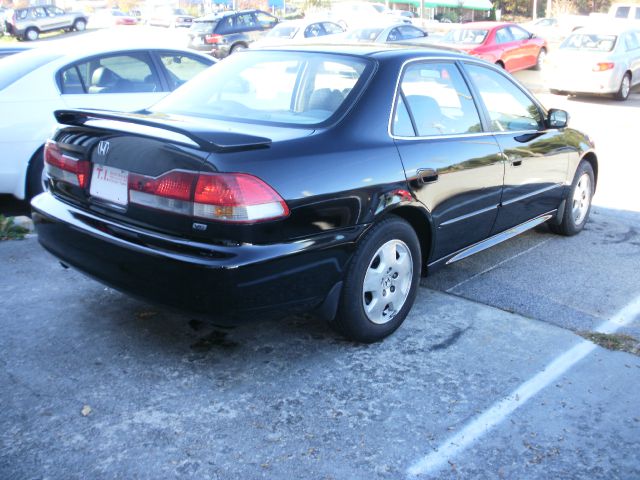 Honda Accord 2002 photo 2
