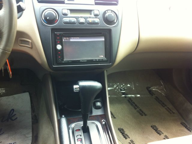 Honda Accord 2002 photo 10