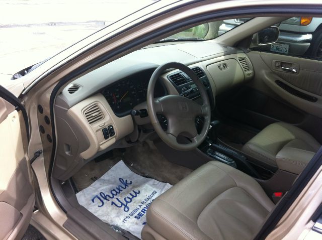 Honda Accord 2002 photo 4