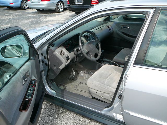 Honda Accord 2002 photo 5