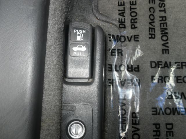 Honda Accord 4dr Sdn SES Standard Sedan