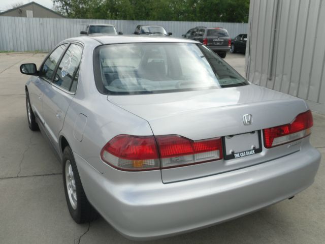 Honda Accord 2002 photo 3