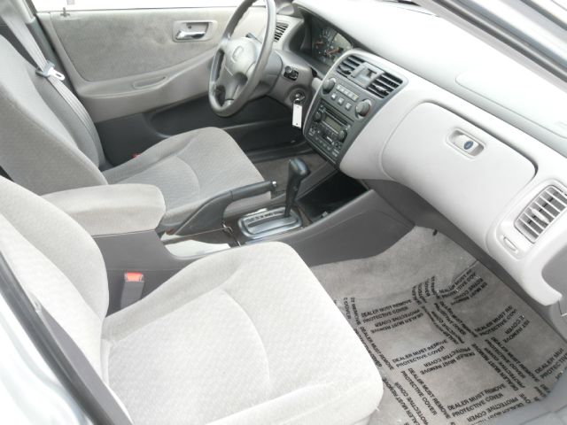 Honda Accord 2002 photo 5