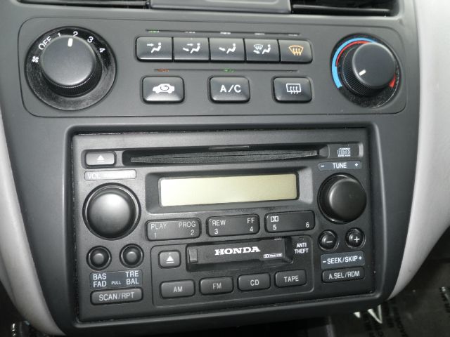 Honda Accord 2002 photo 9