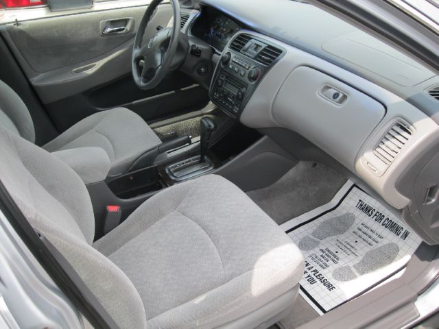 Honda Accord 2002 photo 19