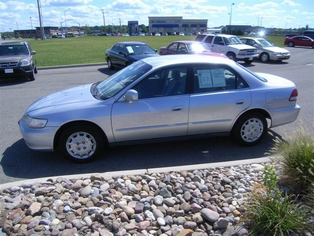 Honda Accord 2002 photo 1