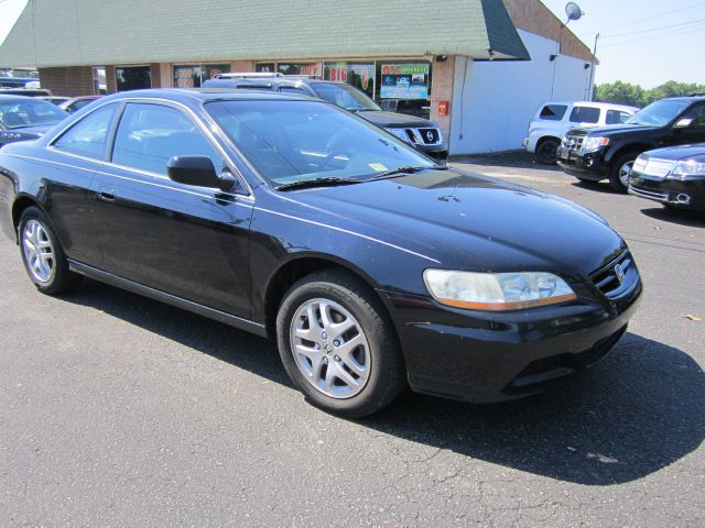 Honda Accord 2002 photo 1