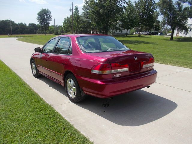 Honda Accord 2002 photo 3