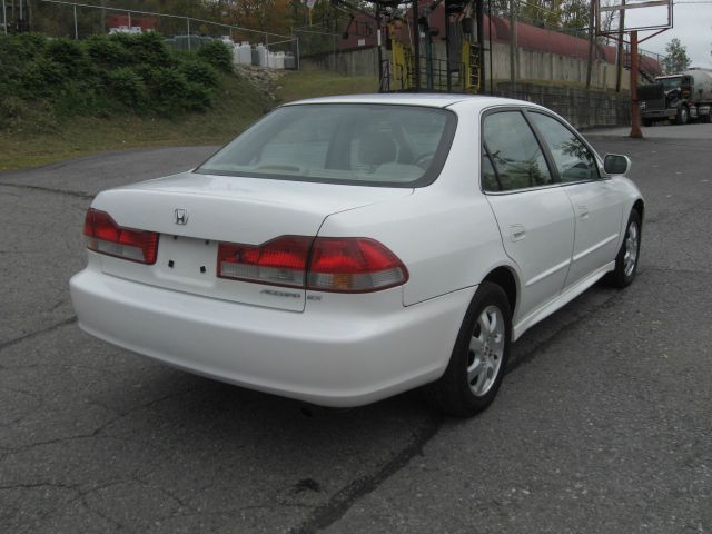Honda Accord 2002 photo 4