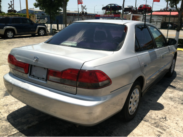Honda Accord 4dr Sdn SES Standard Sedan
