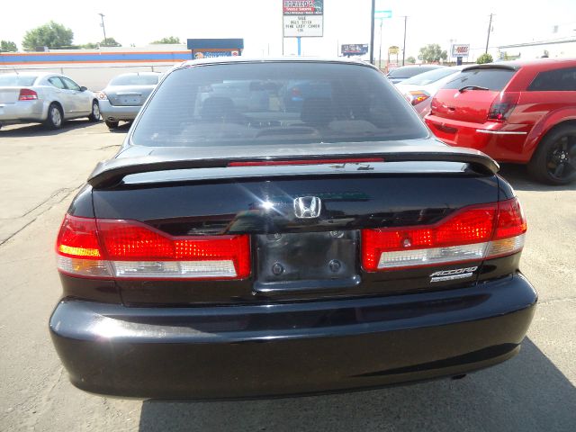 Honda Accord 2002 photo 1