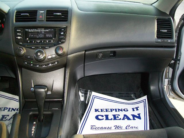 Honda Accord 2002 photo 14