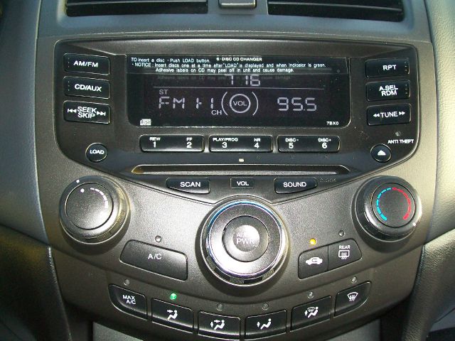 Honda Accord 2002 photo 2