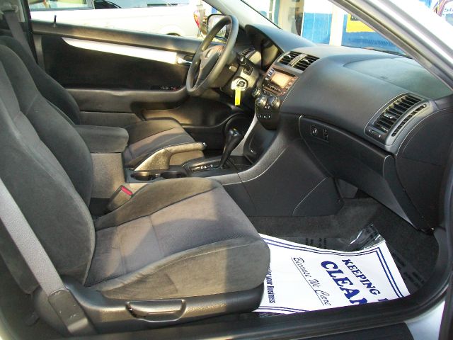 Honda Accord 2002 photo 6
