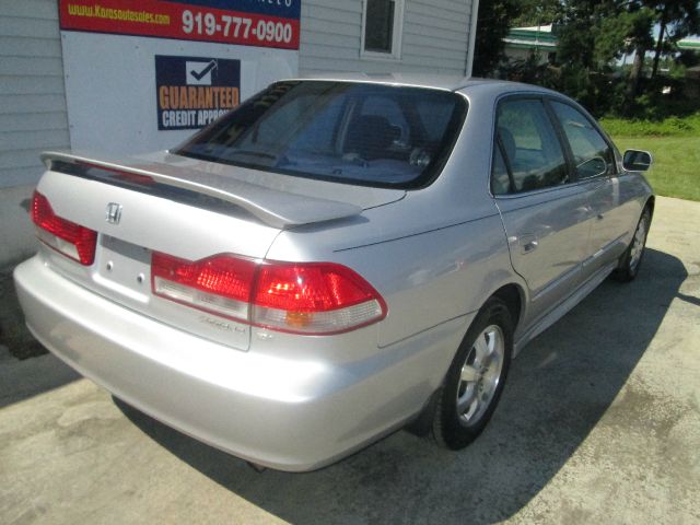 Honda Accord 2002 photo 1