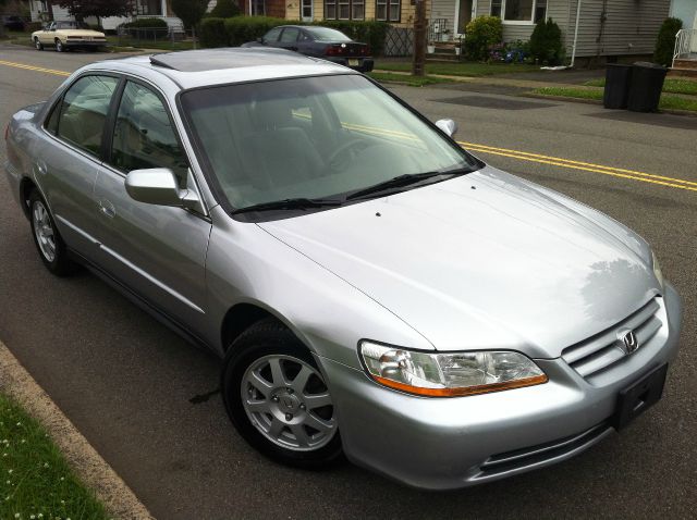 Honda Accord 2002 photo 1