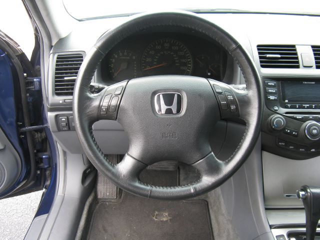 Honda Accord 2003 photo 3