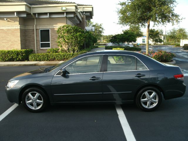 Honda Accord 2003 photo 2