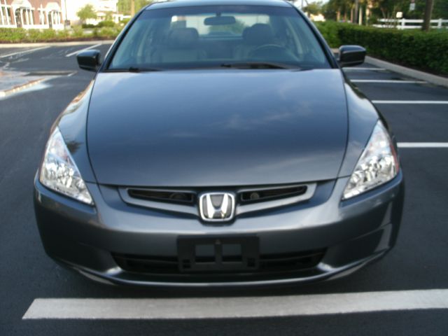 Honda Accord 2003 photo 4