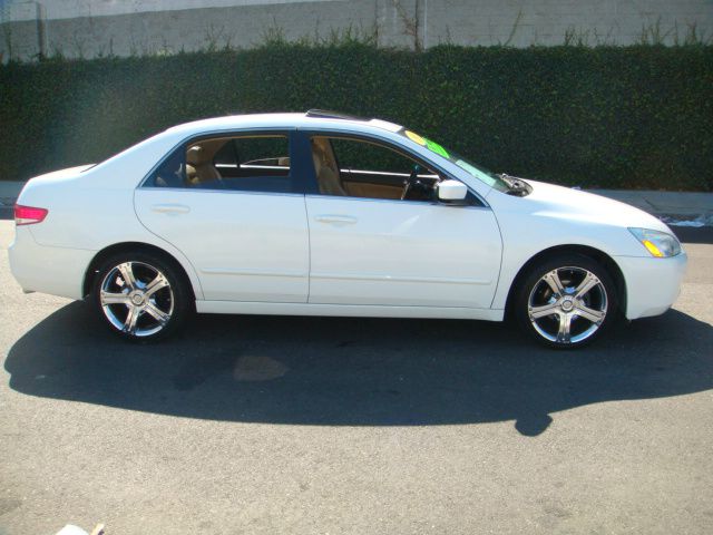 Honda Accord 4WD Ext Cab 134.0 SLE2 Sedan