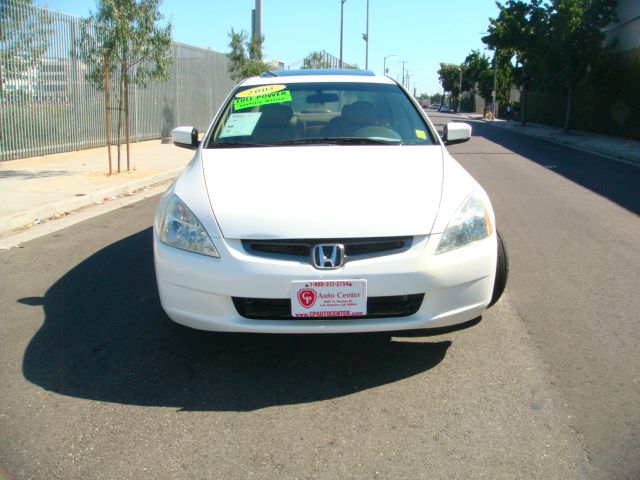Honda Accord 2003 photo 4